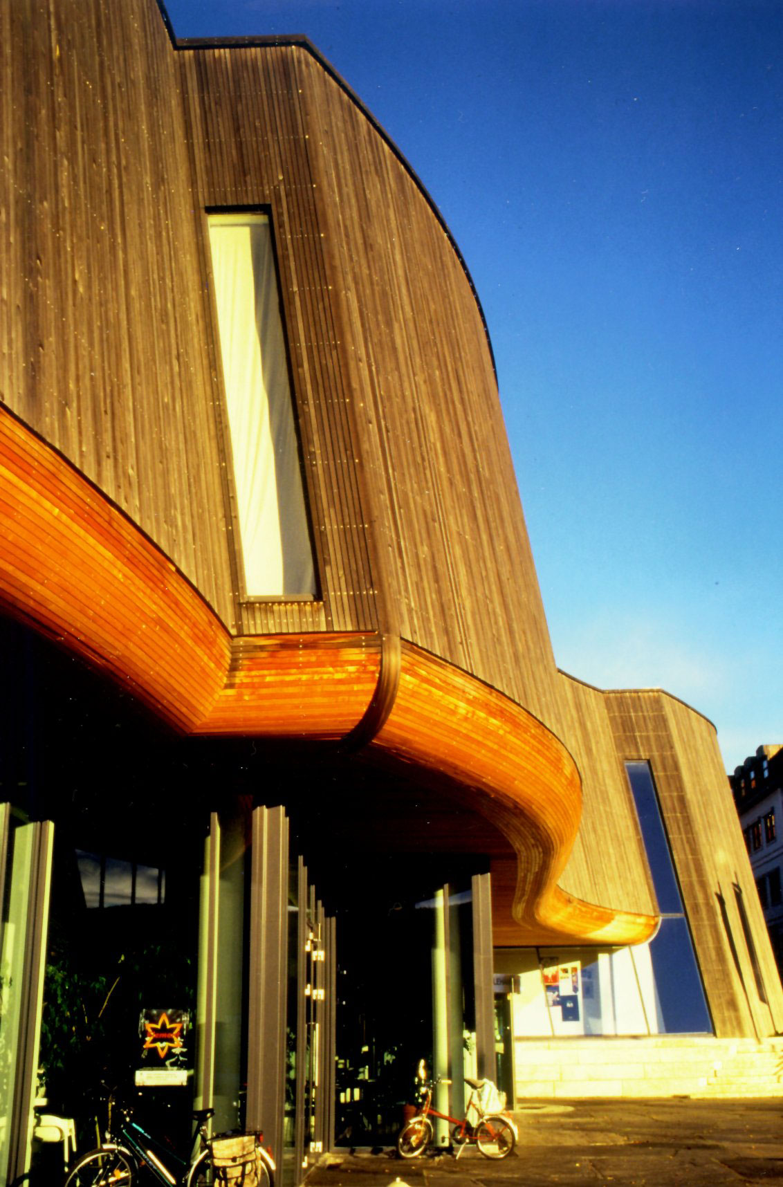 Plassbygd bokhylle trondheim Plassbygd bokhylle trondheim